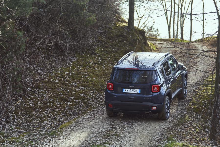  Jeep Renegade 4xe Limited (BU) 2020 года  (EU) (фото 6 из 7)